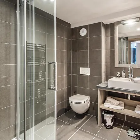 Moderne Avec Cheminee, Parking Et Wi-fi, - Fr-1-563-7 كورشوفيل