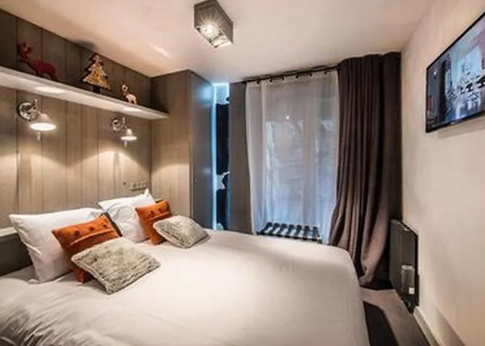 Moderne Avec Cheminée, Parking Et Wi-fi, - Fr-1-563-7 *